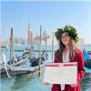 Laureata in cinese con 110 e lode a Ca' Foscari, al secondo anno di un master in Insegnamento della lingua cinese